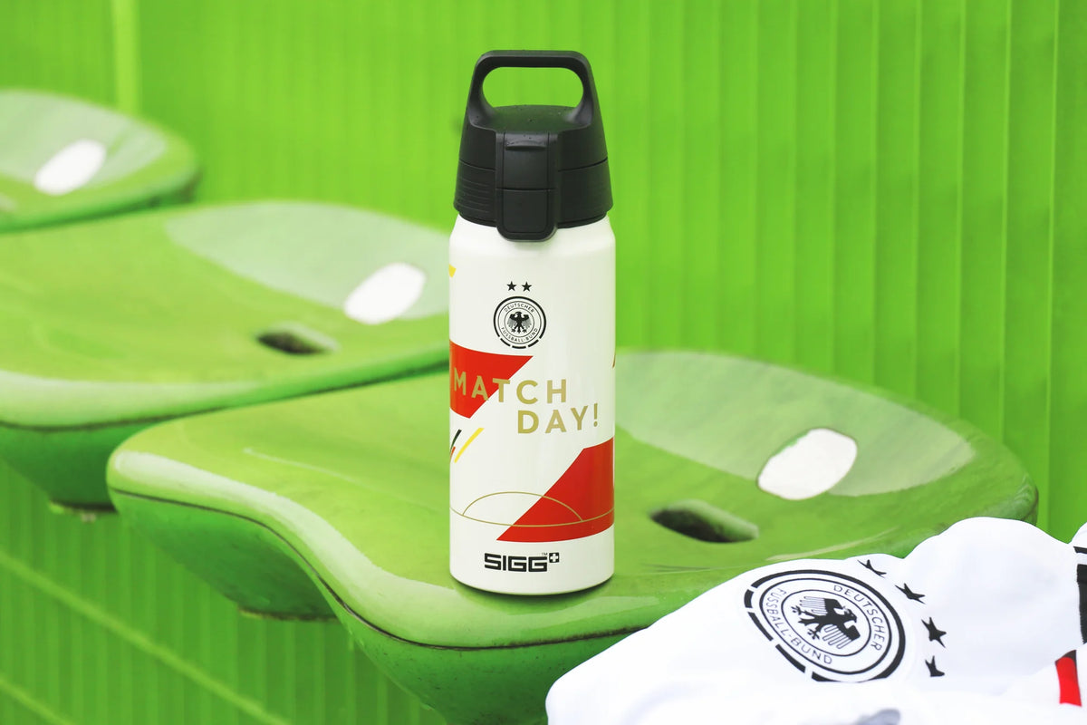WMB One DFB Frauen Water Bottle