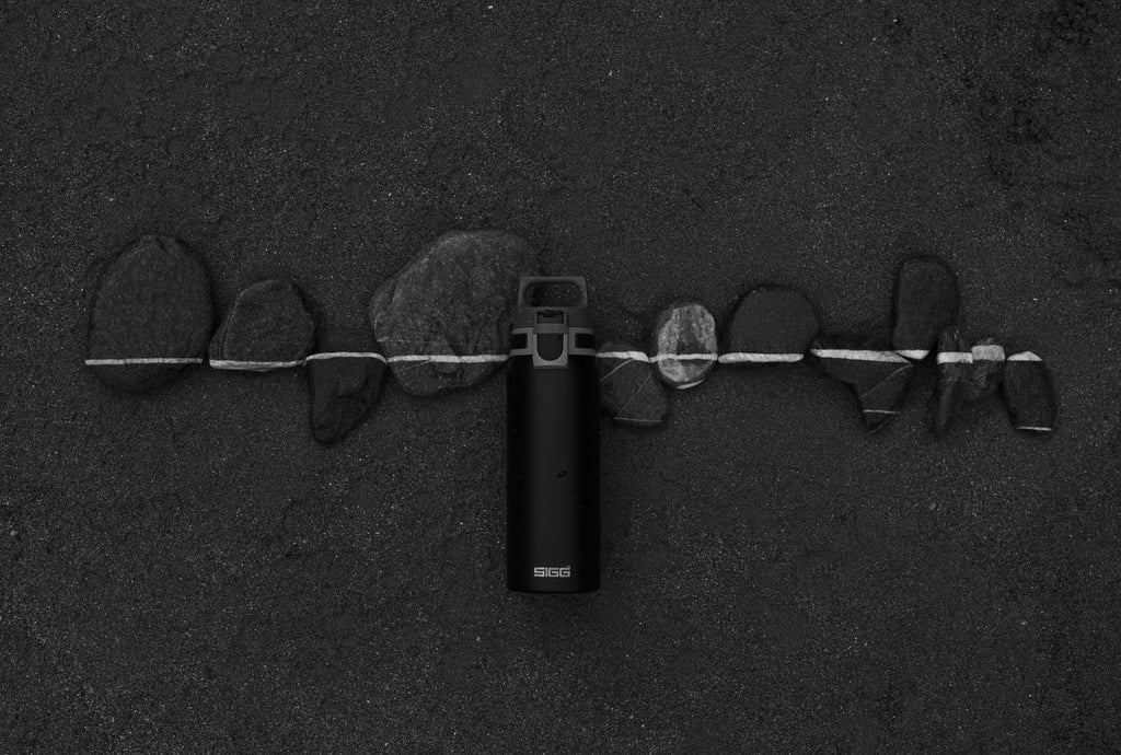 Shield One Black Trinkflasche