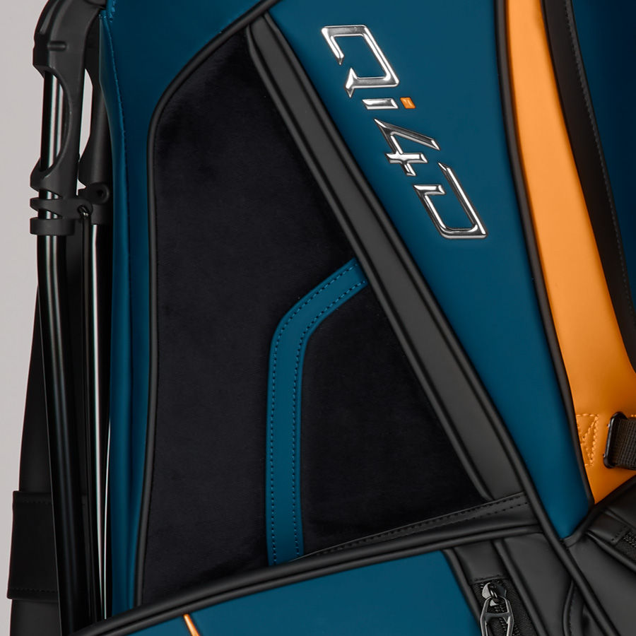 Qi4D Tour Standbag
