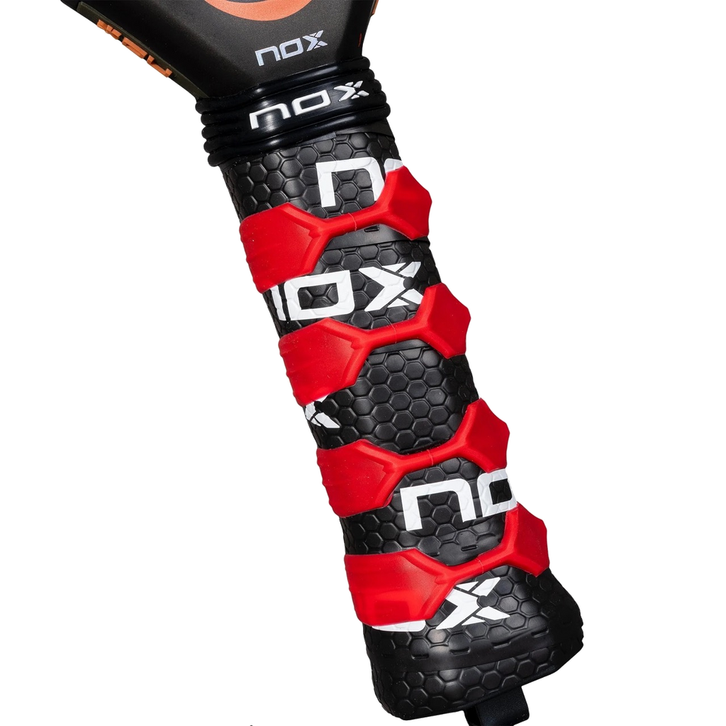 AT10 GENIUS ATTACK 12K by Agustin Tapia padel racket