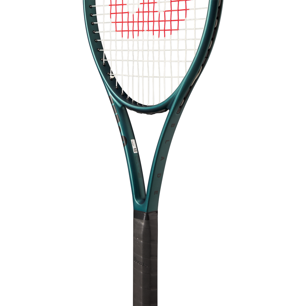 Blade 100 V9 Tennis Racket (used, incl. stringing)