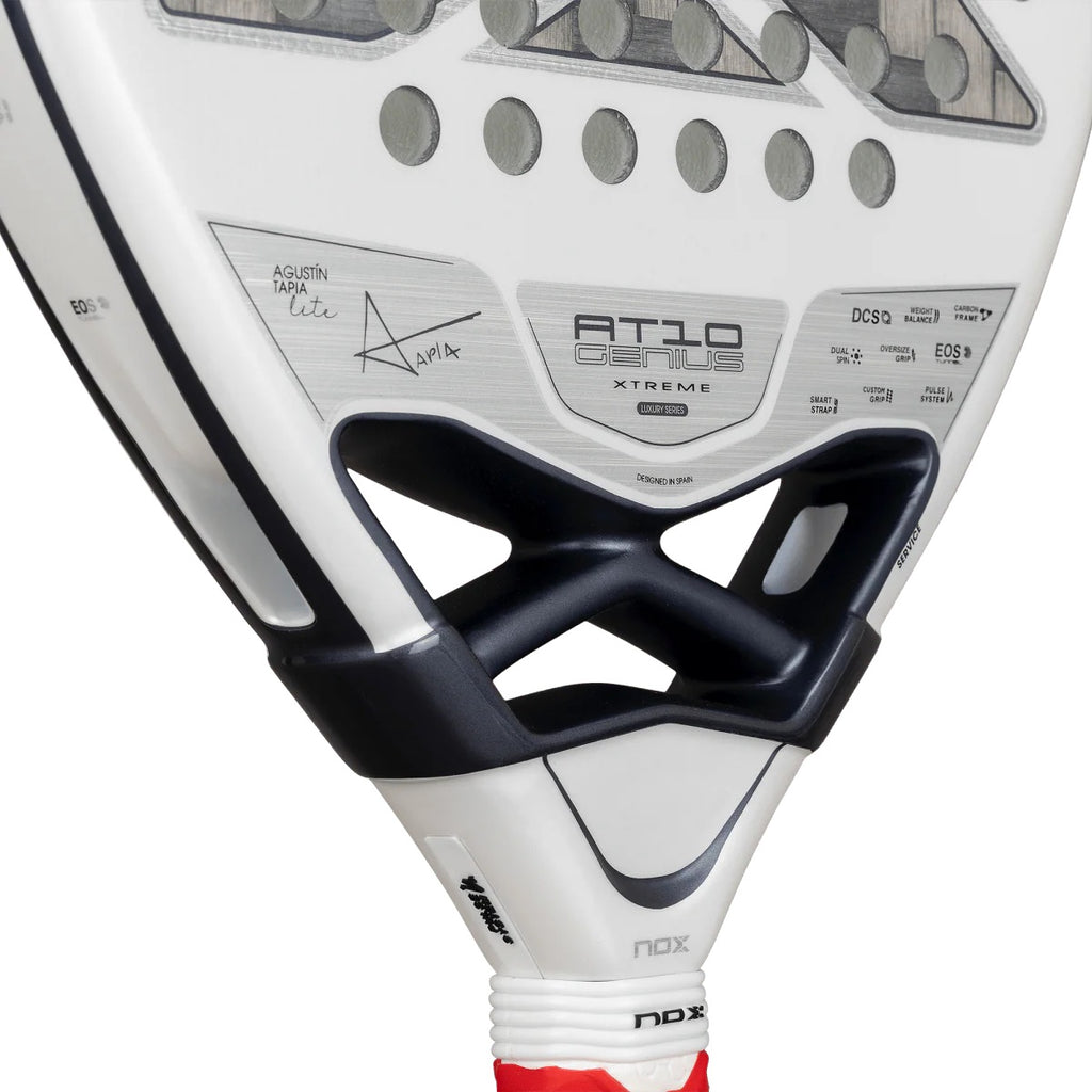Raquette de padel AT10 Genius 12K Alum XTREM LITE 2026 par Agustin Tapia