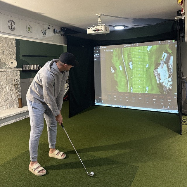 Vanish 11 einfahrbares Golfsimulator-Studio 3,12 x 2,6 x 1,5 m Fernbedienung